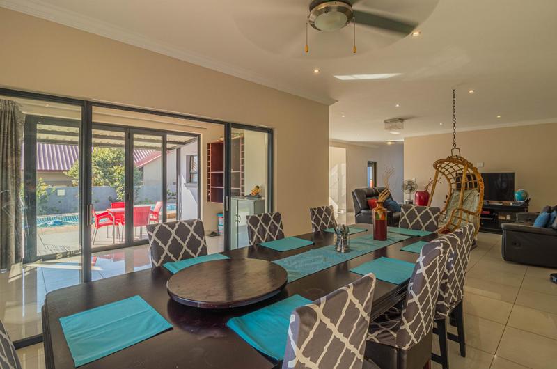 To Let 5 Bedroom Property for Rent in Midstream Ridge Gauteng