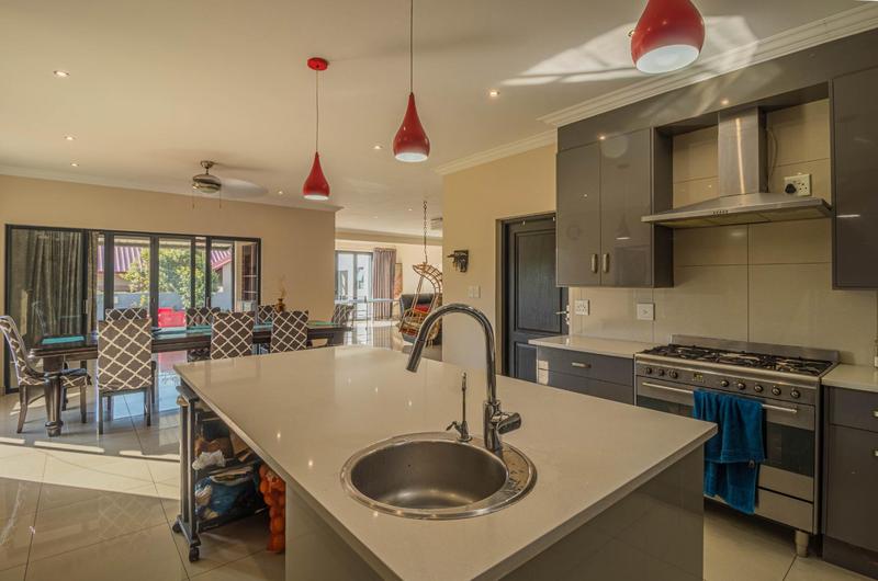 To Let 5 Bedroom Property for Rent in Midstream Ridge Gauteng