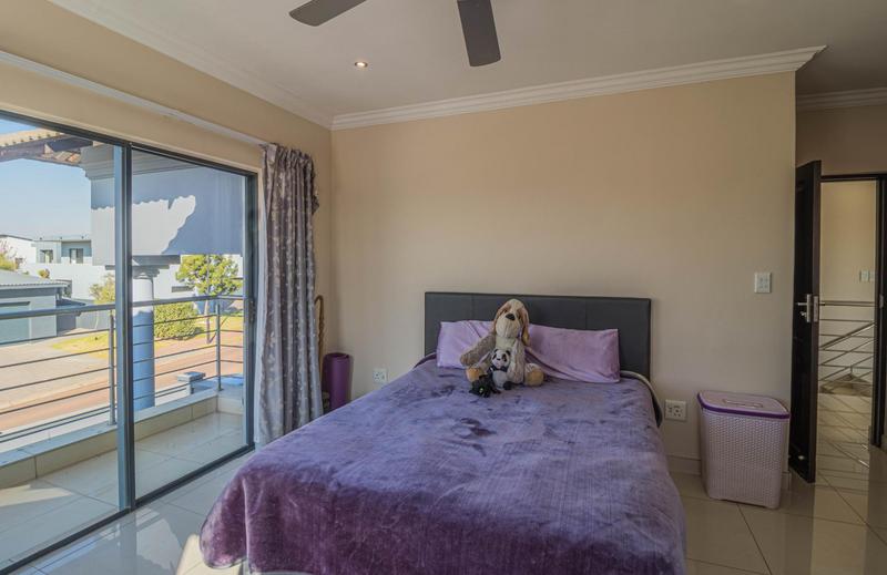 To Let 5 Bedroom Property for Rent in Midstream Ridge Gauteng