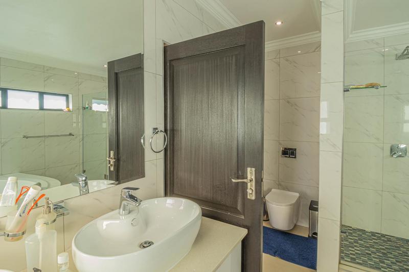 To Let 5 Bedroom Property for Rent in Midstream Ridge Gauteng
