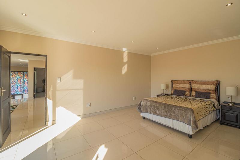 To Let 5 Bedroom Property for Rent in Midstream Ridge Gauteng
