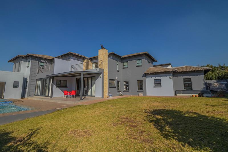 To Let 5 Bedroom Property for Rent in Midstream Ridge Gauteng