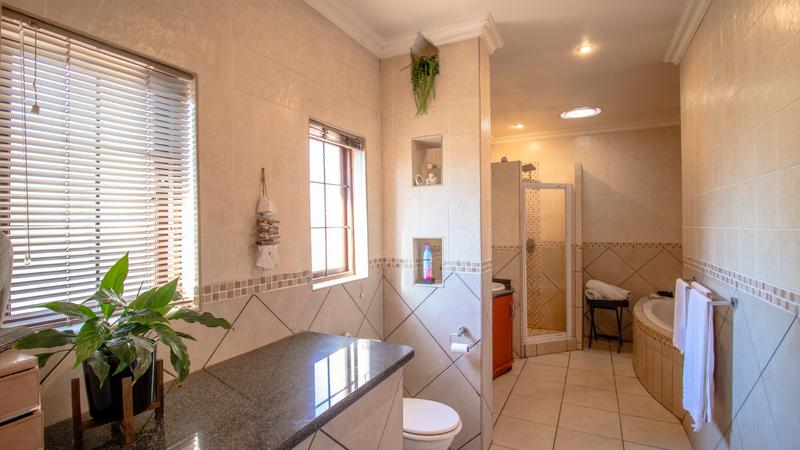 5 Bedroom Property for Sale in Midstream Estate Gauteng