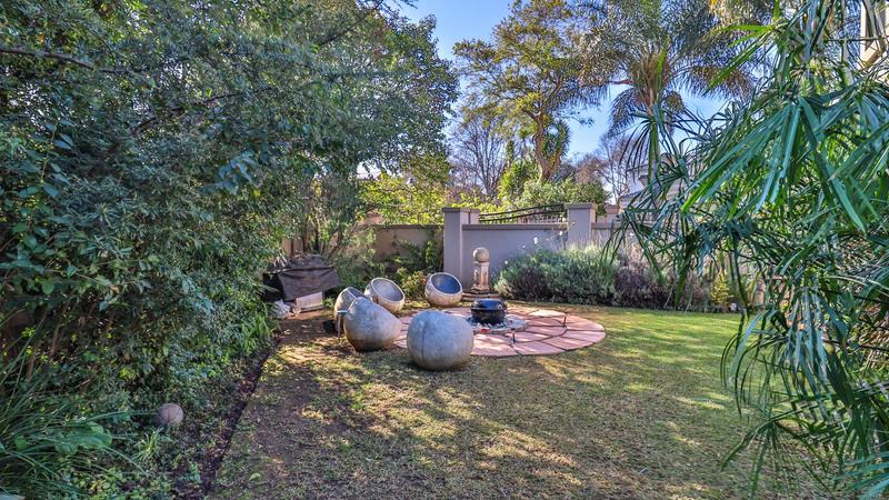 5 Bedroom Property for Sale in Midstream Estate Gauteng