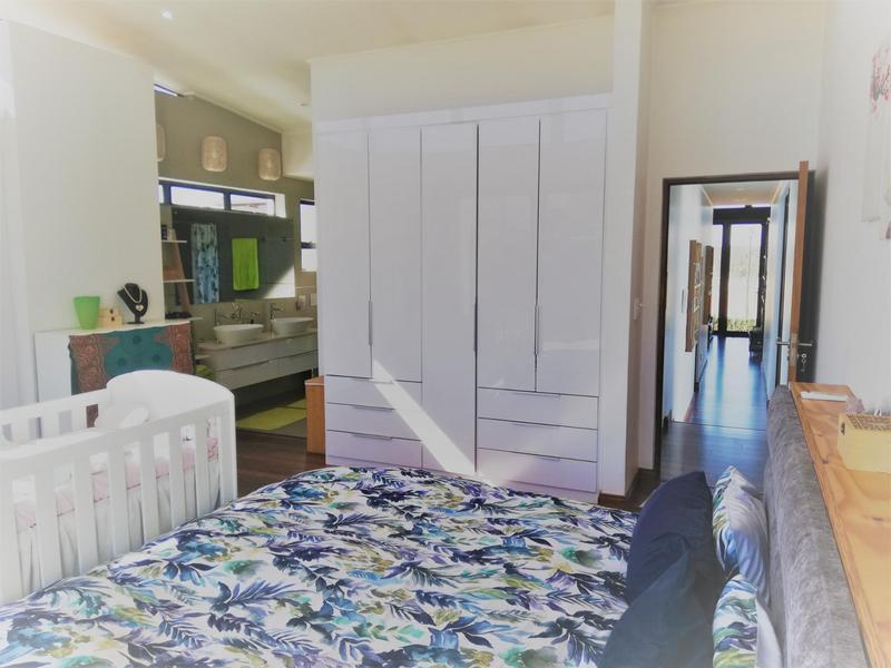 4 Bedroom Property for Sale in Midstream Ridge Gauteng