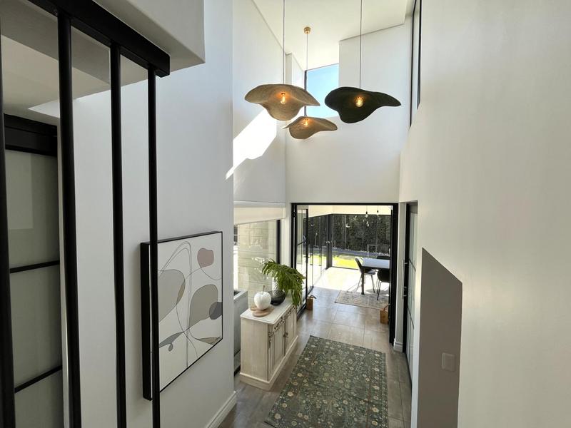 4 Bedroom Property for Sale in Midstream Ridge Gauteng
