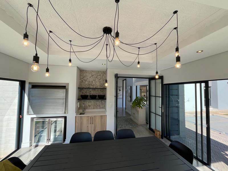 4 Bedroom Property for Sale in Midstream Ridge Gauteng