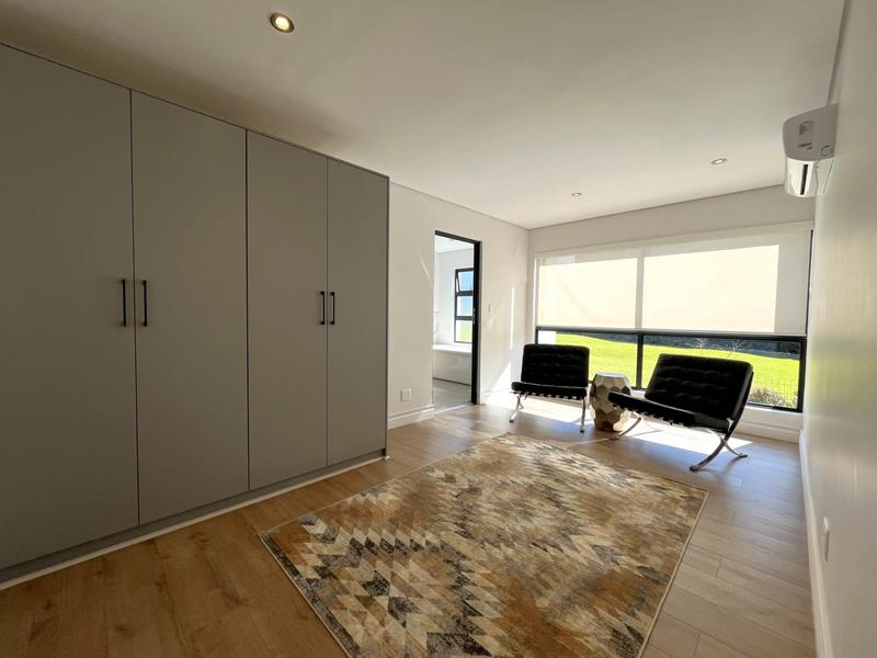 4 Bedroom Property for Sale in Midstream Ridge Gauteng
