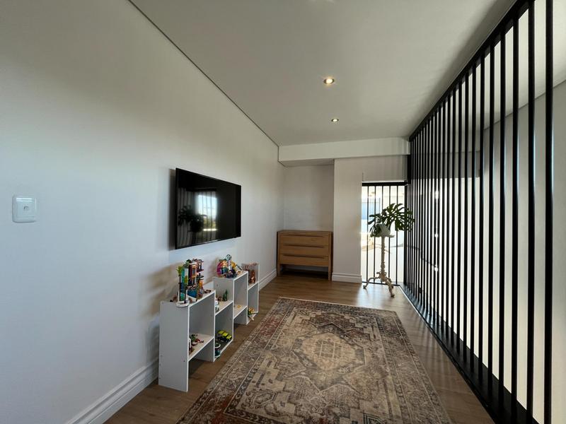 4 Bedroom Property for Sale in Midstream Ridge Gauteng