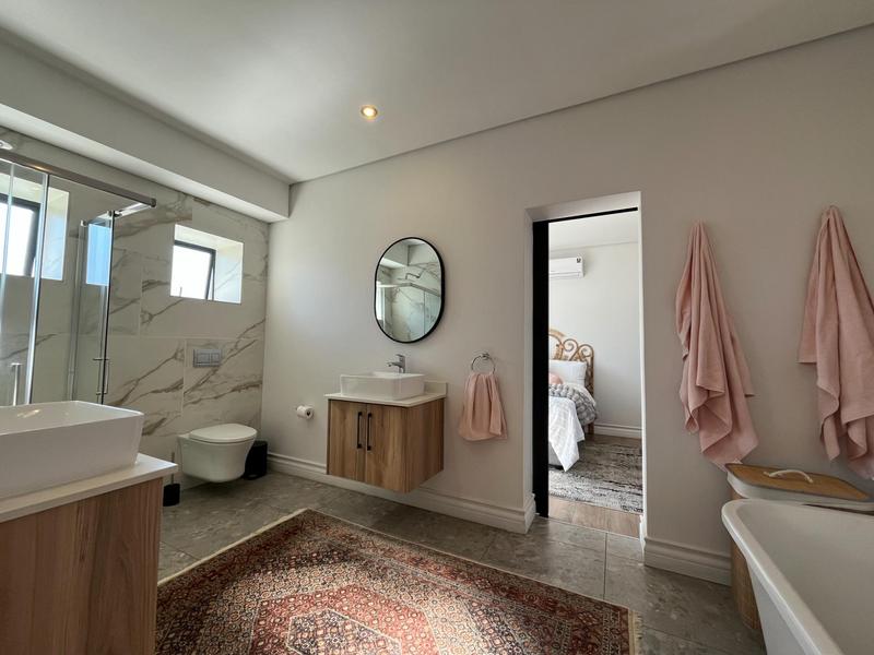 4 Bedroom Property for Sale in Midstream Ridge Gauteng