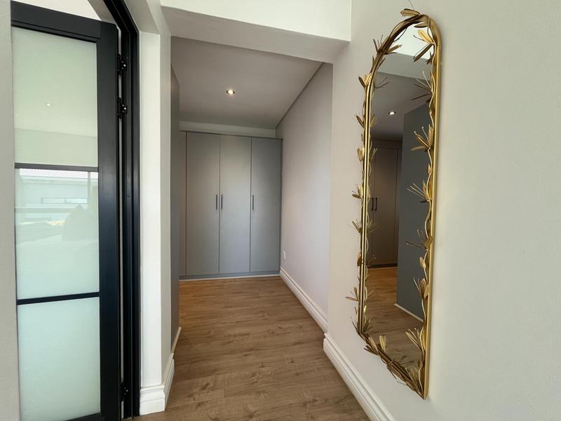 4 Bedroom Property for Sale in Midstream Ridge Gauteng