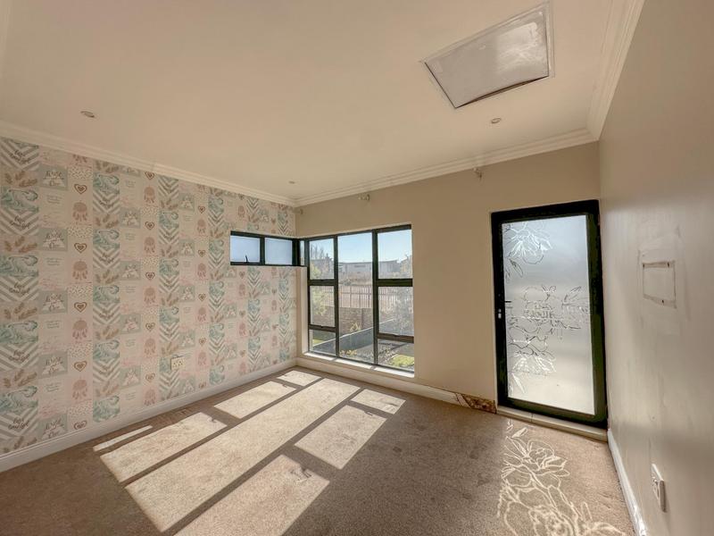 4 Bedroom Property for Sale in Midstream Meadows Gauteng