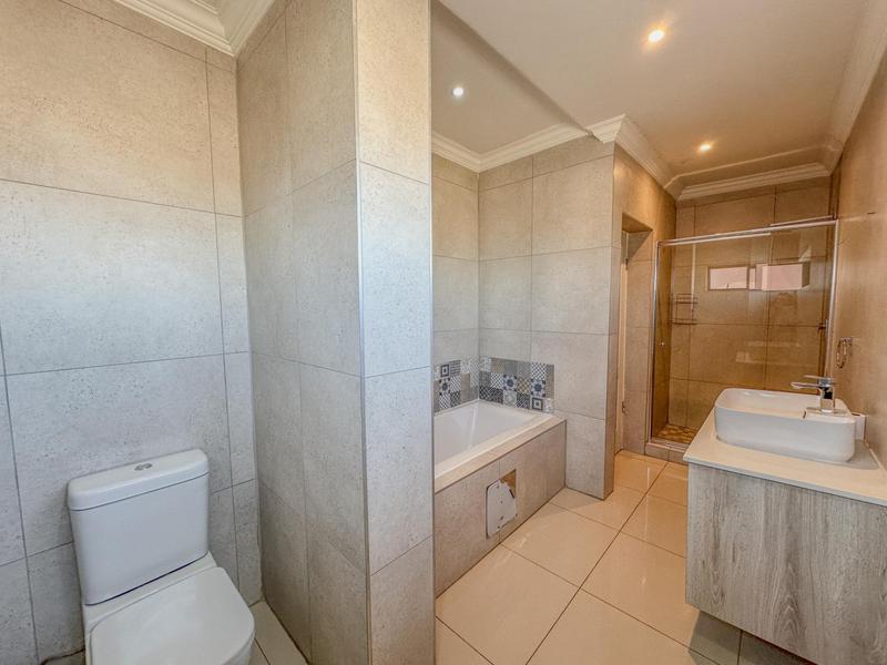 4 Bedroom Property for Sale in Midstream Meadows Gauteng