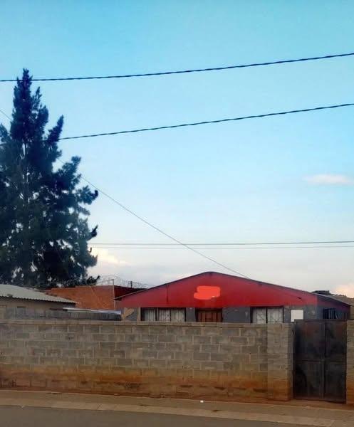 5 Bedroom Property for Sale in Orange Farm Gauteng