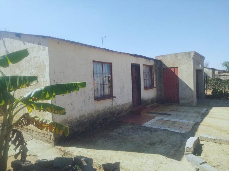 5 Bedroom Property for Sale in Poortjie Gauteng