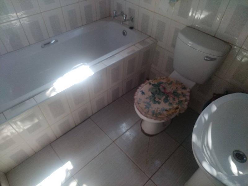 5 Bedroom Property for Sale in Poortjie Gauteng
