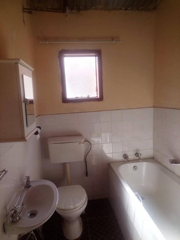 5 Bedroom Property for Sale in Poortjie Gauteng