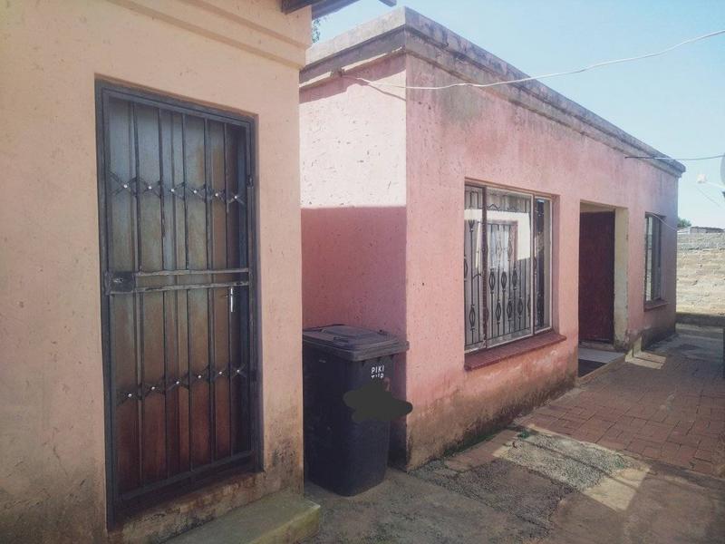 5 Bedroom Property for Sale in Poortjie Gauteng