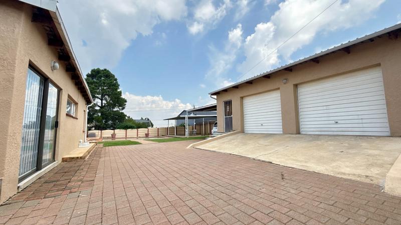 4 Bedroom Property for Sale in Risana Gauteng