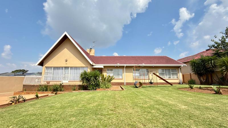 4 Bedroom Property for Sale in Risana Gauteng