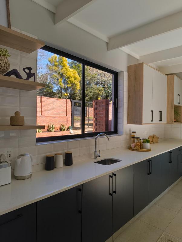 4 Bedroom Property for Sale in Ashlea Gardens Gauteng