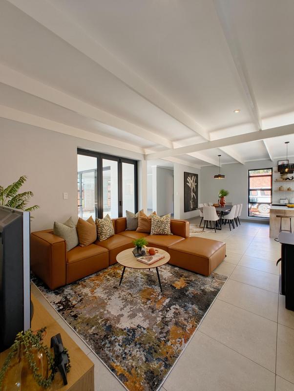 4 Bedroom Property for Sale in Ashlea Gardens Gauteng