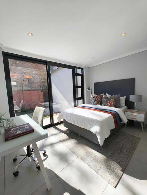 4 Bedroom Property for Sale in Ashlea Gardens Gauteng