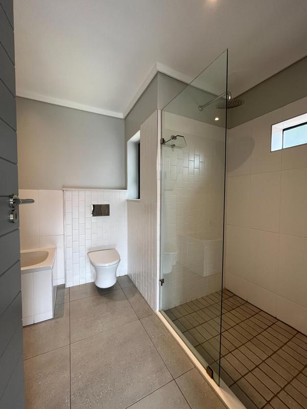 4 Bedroom Property for Sale in Ashlea Gardens Gauteng