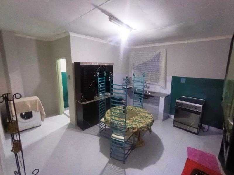 To Let 2 Bedroom Property for Rent in Laudium Gauteng