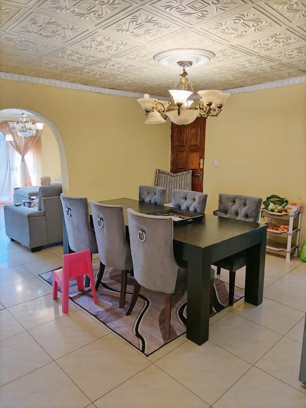 4 Bedroom Property for Sale in Dawn Park Gauteng