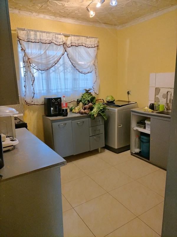 4 Bedroom Property for Sale in Dawn Park Gauteng