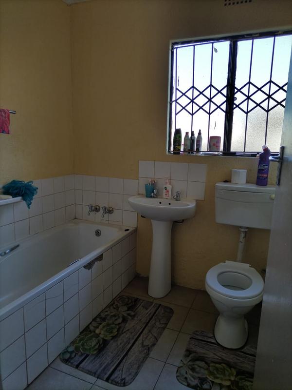 4 Bedroom Property for Sale in Dawn Park Gauteng