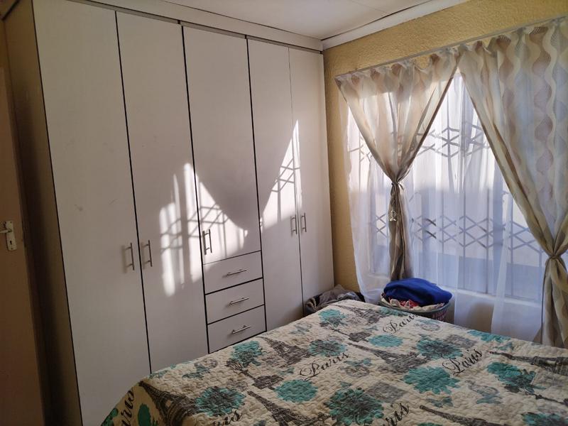 4 Bedroom Property for Sale in Dawn Park Gauteng