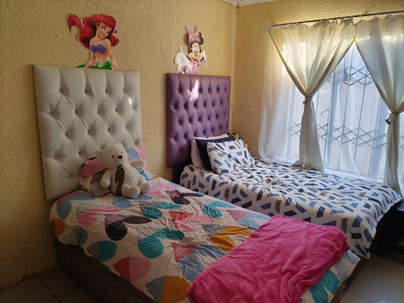 4 Bedroom Property for Sale in Dawn Park Gauteng