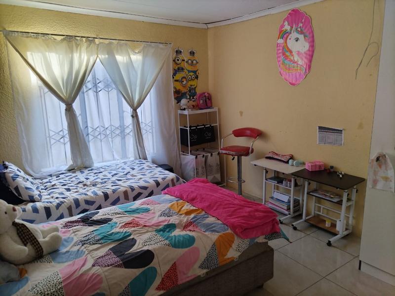 4 Bedroom Property for Sale in Dawn Park Gauteng