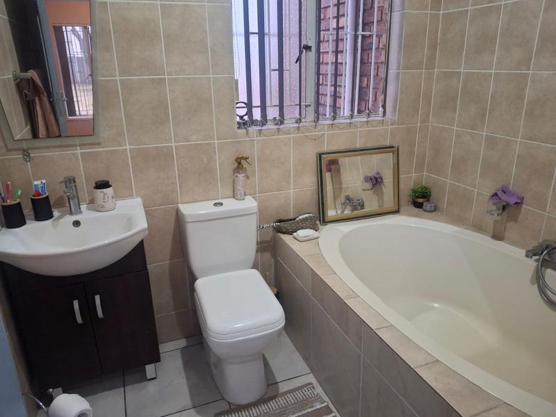 To Let 3 Bedroom Property for Rent in Waldrift Gauteng