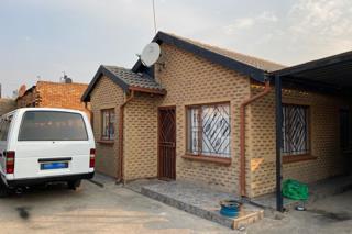 2 Bedroom Property for Sale in Ebony Park Gauteng