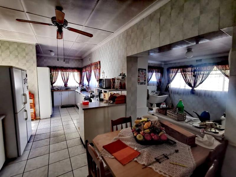 To Let 4 Bedroom Property for Rent in Rowhill Gauteng