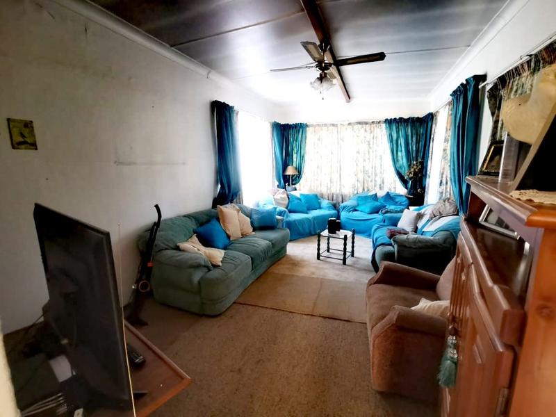 To Let 4 Bedroom Property for Rent in Rowhill Gauteng