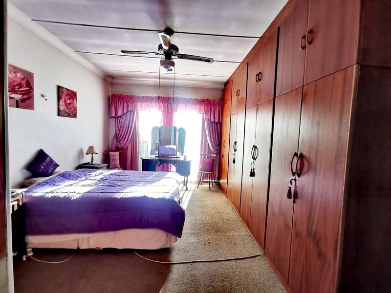 To Let 4 Bedroom Property for Rent in Rowhill Gauteng