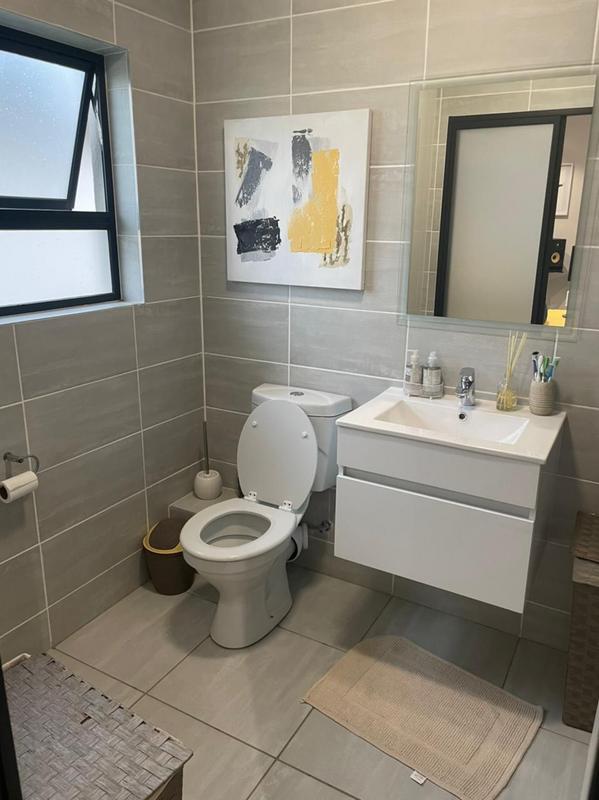1 Bedroom Property for Sale in Waterfall Gauteng