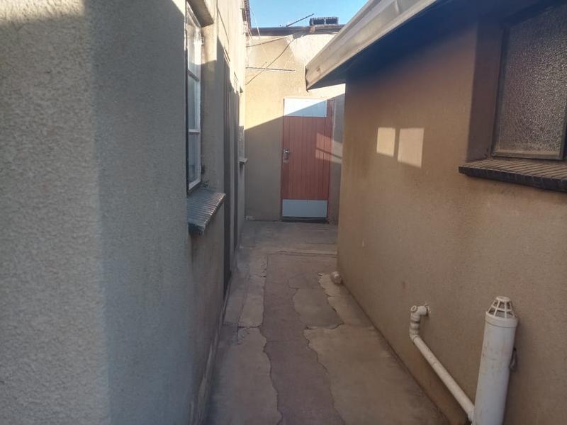 2 Bedroom Property for Sale in Phake Gauteng