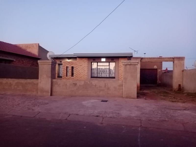 2 Bedroom Property for Sale in Phake Gauteng