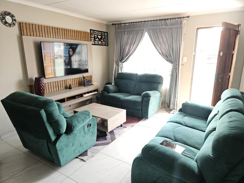 3 Bedroom Property for Sale in Kya Sands Gauteng