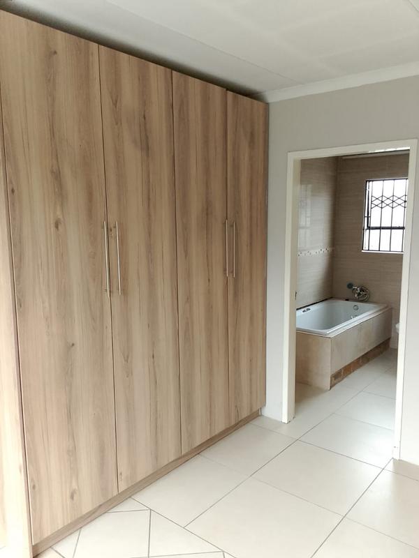 3 Bedroom Property for Sale in Kya Sands Gauteng