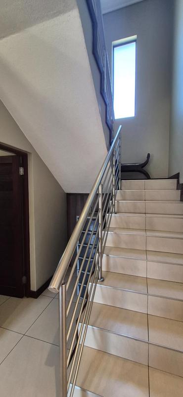 3 Bedroom Property for Sale in Midstream Ridge Gauteng