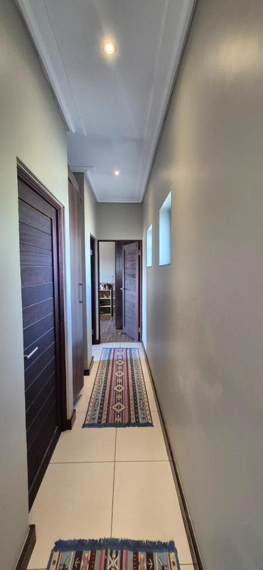 3 Bedroom Property for Sale in Midstream Ridge Gauteng
