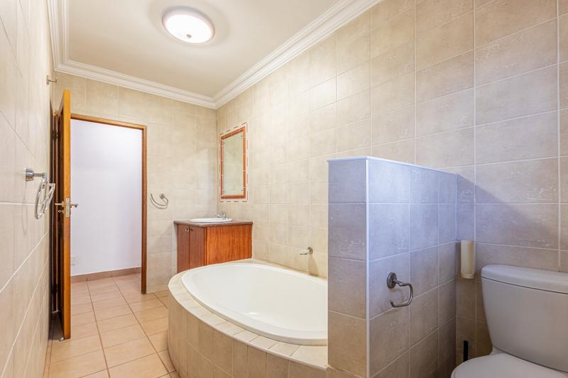 3 Bedroom Property for Sale in Ruimsig Gauteng