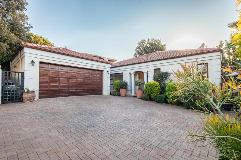 3 Bedroom Property for Sale in Ruimsig Gauteng