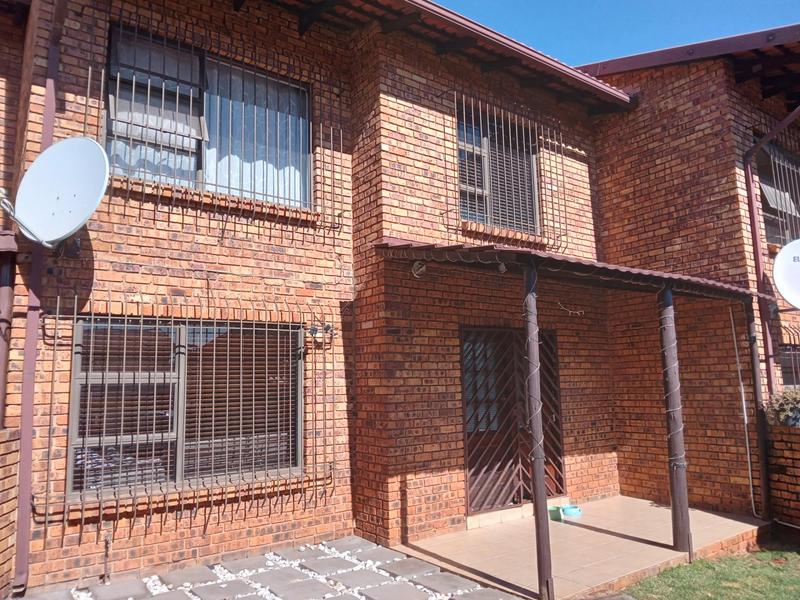 3 Bedroom Property for Sale in Klopperpark Gauteng